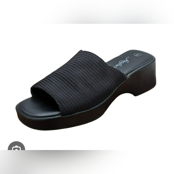 Fanfares Black Slip On Block Heel Sandals Sz 8.5 - Picture 1 of 10